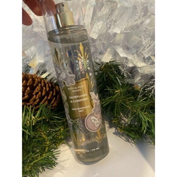 Bath & Body Works “Snowflakes & Cashmere” New 3 Pc Body Care Set - Picture 2 of 12